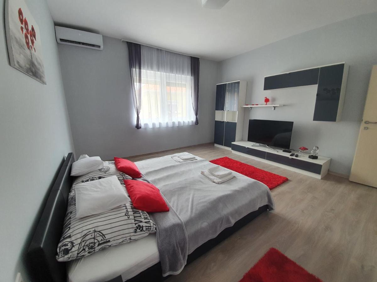 Flamingo Apartment Sárvár Екстериор снимка
